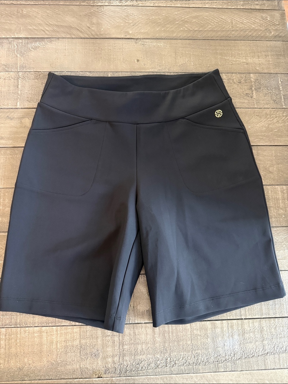 G Lifestyle Women’s Black Shorts Size 8